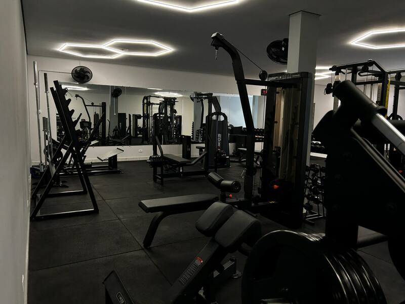 Salão de musculação do DUE Studio