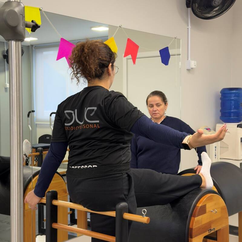 Método Due: aula de funcional combinada com pilates