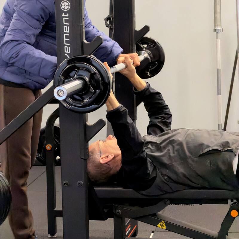 Treino de musculação acompanhado no DUE Studio