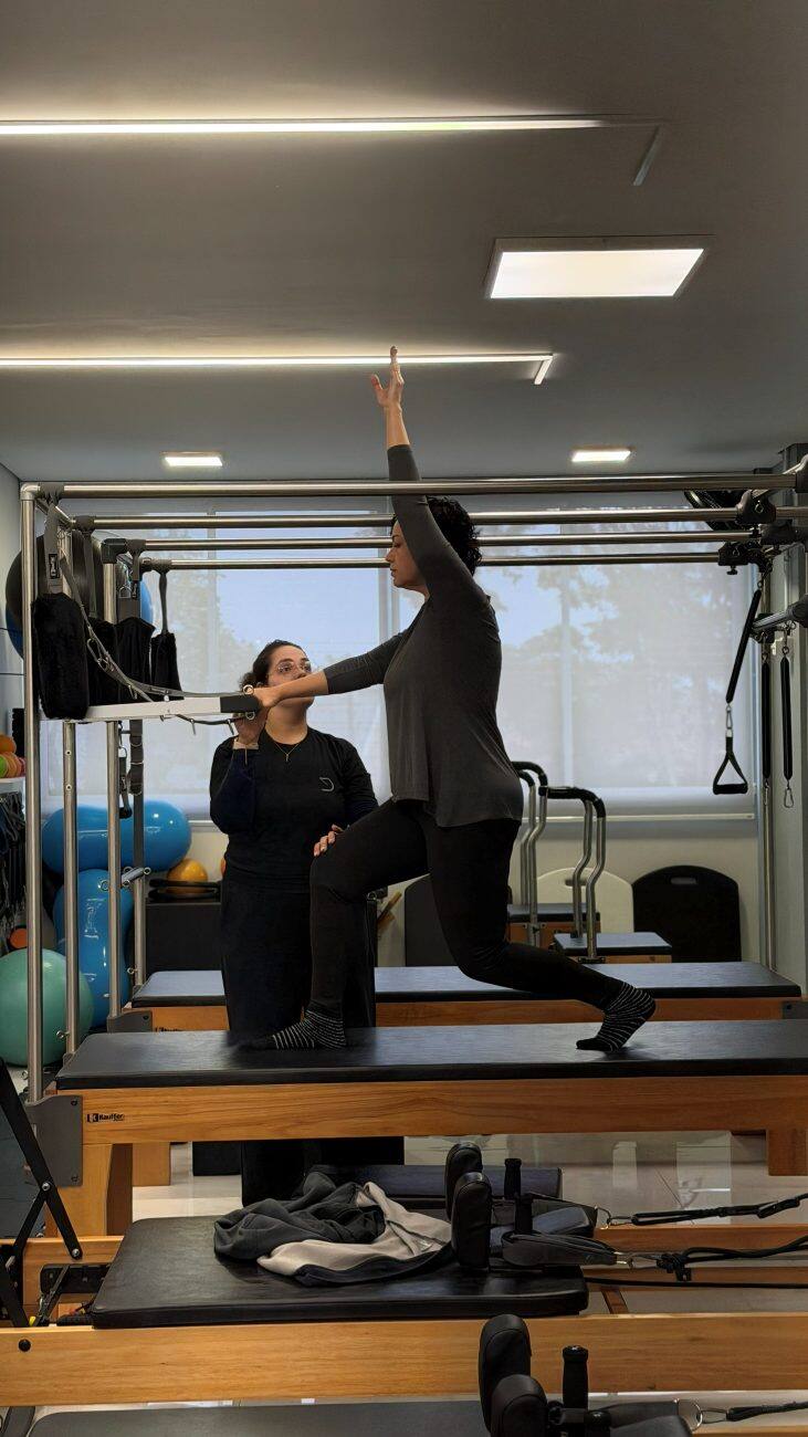 Aula de pilates em aparelho no DUE Studio
